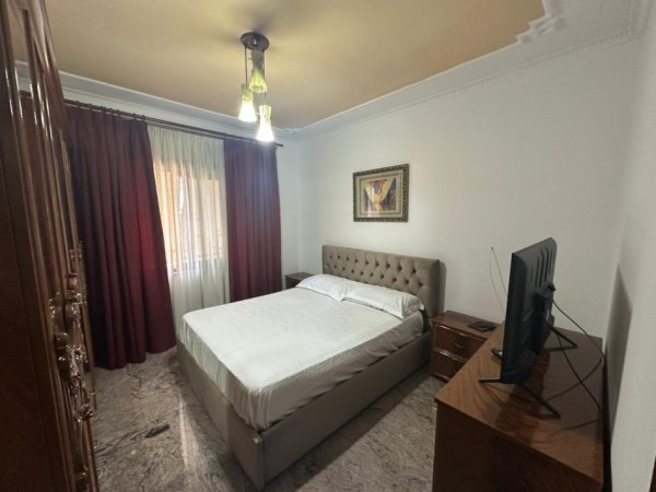 Tirane, jepet me qera apartament 2+1 Kati 6, 113 m² 900 € (Galeria)