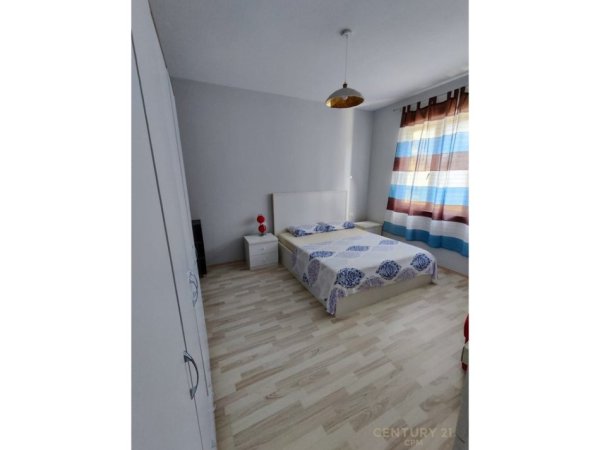Tirane, jepet me qera apartament 2+1 Kati 3, 106 m² 650 € (Ish Stacioni i Trenit)
