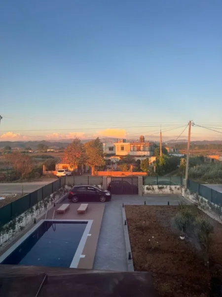 Durres, shitet Vile 2+1 , 150 m² 450.000 € (Gjiri i Lalzit)