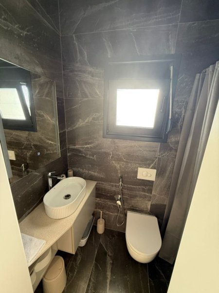 Durres, shitet Vile 2+1 , 150 m² 450.000 € (Gjiri i Lalzit)