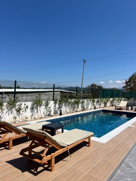 Durres, shitet Vile 2+1 , 150 m² 450.000 € (Gjiri i Lalzit)