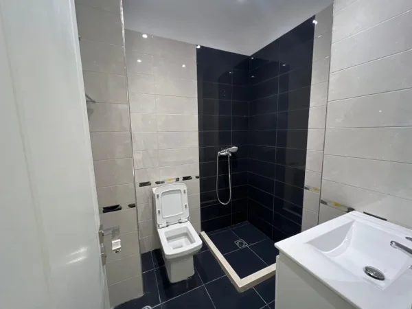 Tirane, shitet apartament 2+1+Ballkon Kati 6, 112 m² 285.000 € 