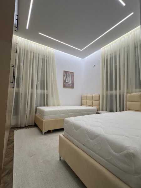 Tirane, shitet apartament 2+1+Ballkon Kati 6, 112 m² 285.000 € 