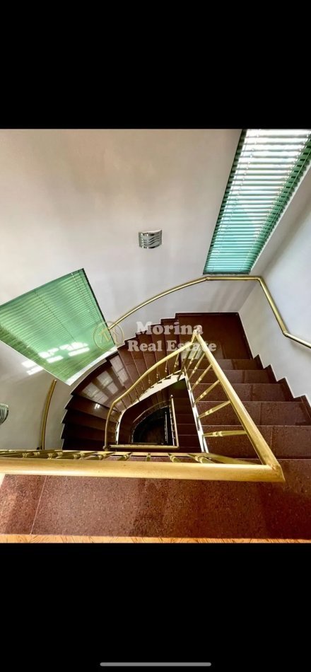 Tirane, jepet me qera Vile 4 Kateshe , 840 m² 5.000 € (Spitali Amerikan 2)