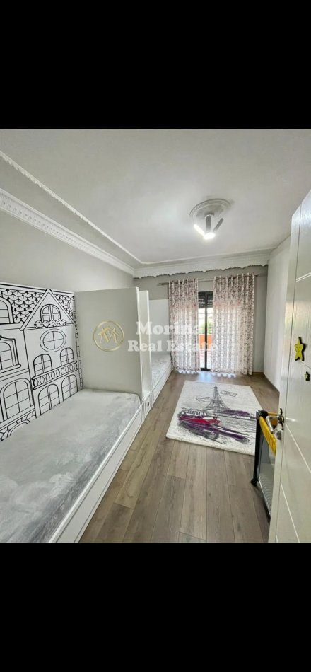 Tirane, jepet me qera Vile 4 Kateshe , 840 m² 5.000 € (Spitali Amerikan 2)