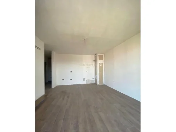 Tirane, shitet apartament 1+1 Kati 9, 71 m² 107.500 € (Residence Turdiu)