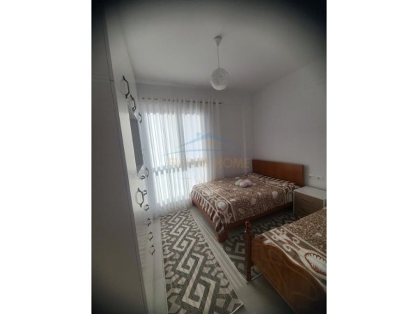 Tirane, shitet apartament 3+1 Kati 4, 93 m² 160.000 € 