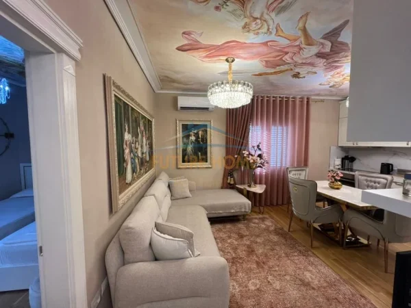 Tirane, jepet me qera apartament duplex 2+1+Ballkon Kati 9, 74 m² 1.050 € 