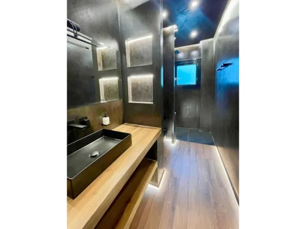 Tirane, jepet me qera apartament 3+1 Kati 1, 2.500 m² 2.500 € (Long Hill Rezidence)