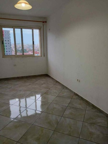 Tirane, jepet me qera apartament 2+1+Ballkon Kati 5, 110 m² 400 € (ASTIR TE OZONE)