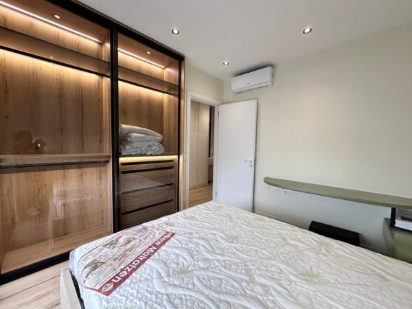 Tirane, jepet me qera apartament 1+1+Ballkon Kati 6, 70 m² 650 € (Rruga Karl Gega, Bulevardi i Ri)