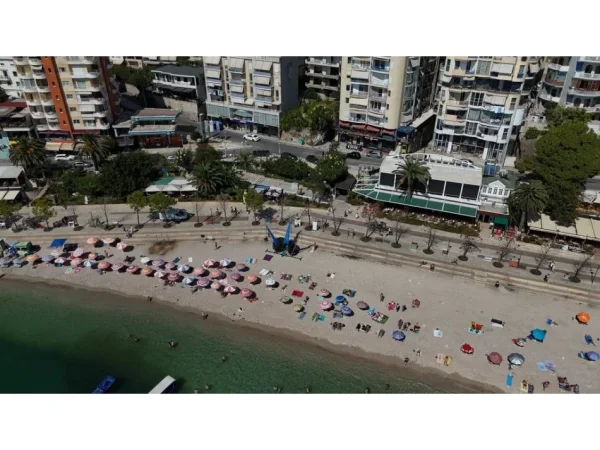 Sarande, shitet toke ne bregdet , 200 m² 400.000 € (QENDER-SARANDE)