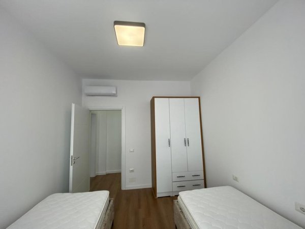 Tirane, jepet me qera apartament 2+1+Ballkon Kati 4, 100 m² 800 € (Grand Park Residence)