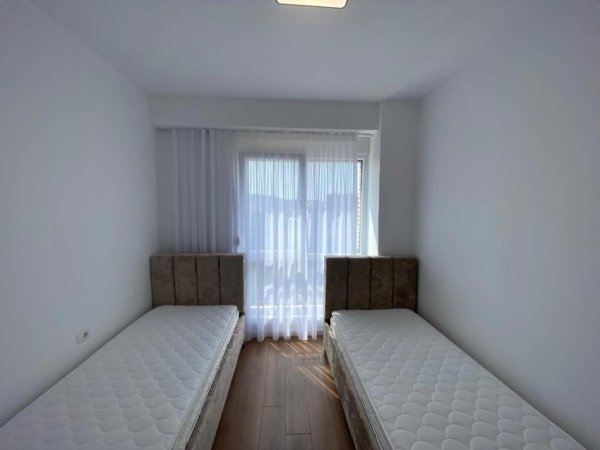 Tirane, jepet me qera apartament 2+1+Ballkon Kati 4, 100 m² 800 € (Grand Park Residence)