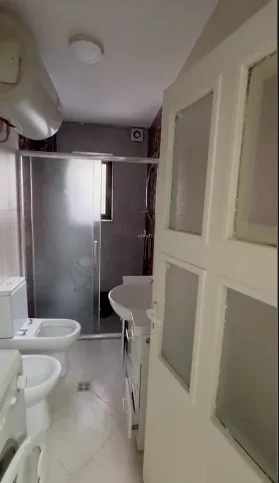 Tirane, jepet me qera apartament 1+1 Kati 1, 64 m² 500 € (21 dhjetori)