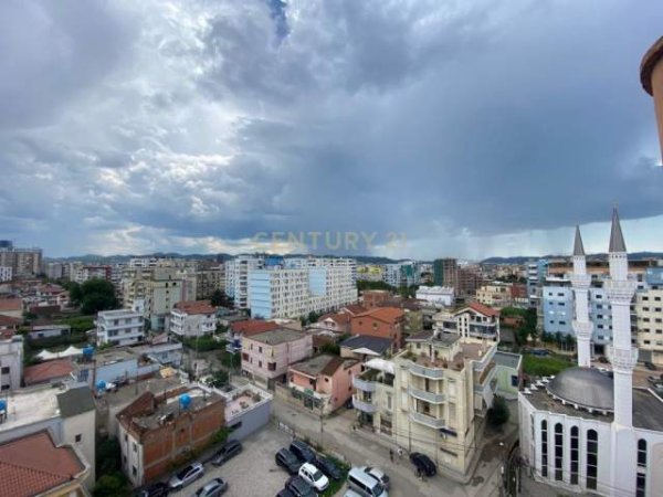 Tirane, shitet 2+1+BLK Kati 8, 117 m² 126.000 Euro