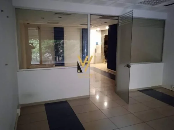 Tirane, shitet zyre Kati 2, 74 m² 290.000 Euro (blloku)