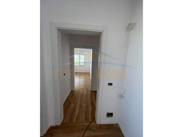 Tirane, shes Penthouse 3+1+A+BLK Kati 5, 110 m² 26.000 Euro (Fresk linze)