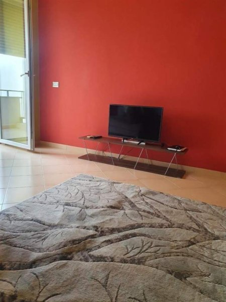Shkembi Kavajes, jepet me qera apartament 1+1+BLK Kati 6, 70 m² (Shkembi i Kavajes)