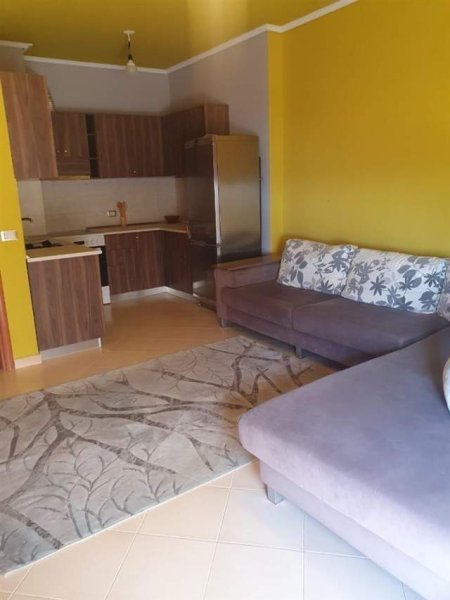 Shkembi Kavajes, jepet me qera apartament 1+1+BLK Kati 6, 70 m² (Shkembi i Kavajes)