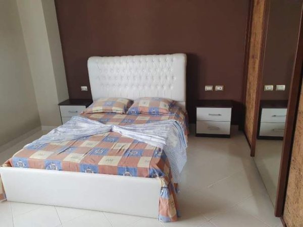 Shkembi Kavajes, jepet me qera apartament 1+1+BLK Kati 6, 70 m² (Shkembi i Kavajes)