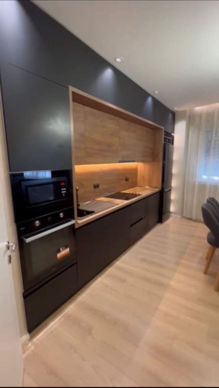 Tirane, jepet me qera apartament 2+1 Kati 5, 80 m² 500 Euro (Rruga Dritan Hoxha)