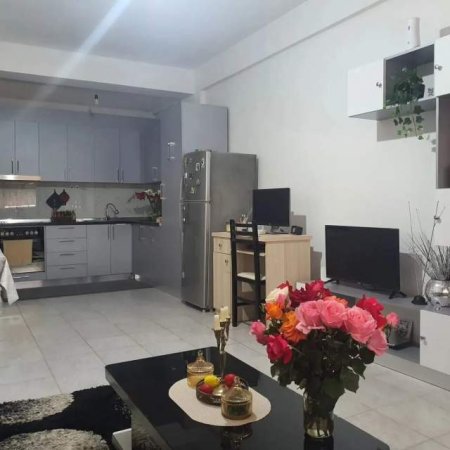 Tirane, jepet me qera apartament 1+1+BLK Kati 3, 73 m² 350 Euro (rruga teodor keko)