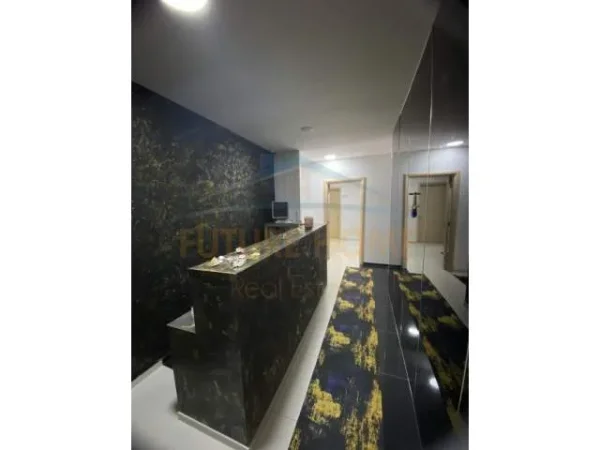 Tirane, shitet  biznesi Kati 1, 169 m² 30.000 Euro (unaza e re)
