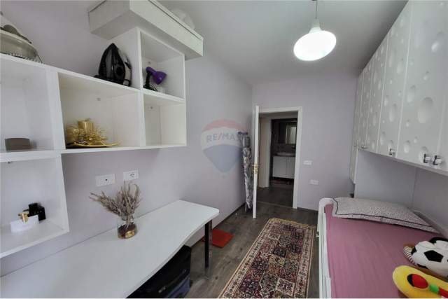 Tirane, shitet apartament 2+1+BLK Kati 3, 76 m² 135.000 Euro (Rruga e Kavajes)