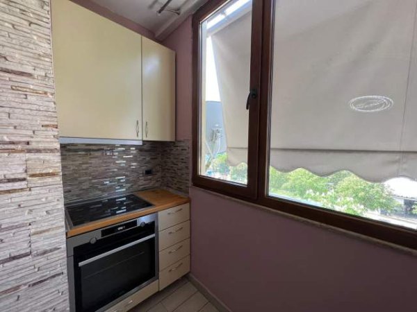 Tirane, jepet me qera apartament Kati 4, 80 m² 500 Euro (21 dhjetori)