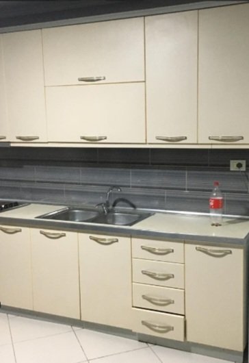 Tirane, jepet me qera Vile 1+1 Kati 1, 60 m² 250 Euro (Pran Shkolles Dhora Leka, Ish Fusha Aviacionit)
