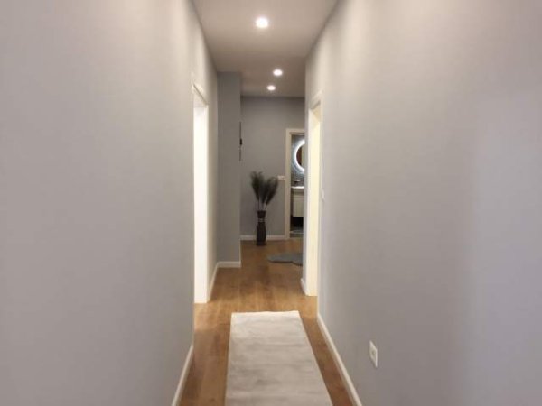 Tirane, jepet me qera apartament 3+1+BLK Kati 4, 118 m² 800 Euro (Muhamet Gjollesha)