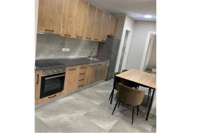 Tirane, jepet me qera apartament 2+1+BLK Kati 6, 95 m² 550 Euro (Don Bosko)