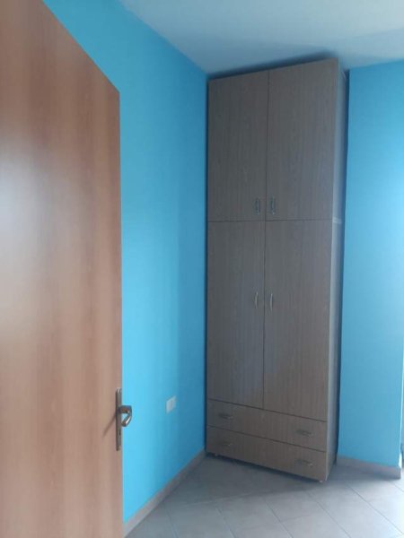Tirane, jepet me qera apartament 2+1 Kati 7, 96 m² 45.000 Leke (Rruga e Dibres)