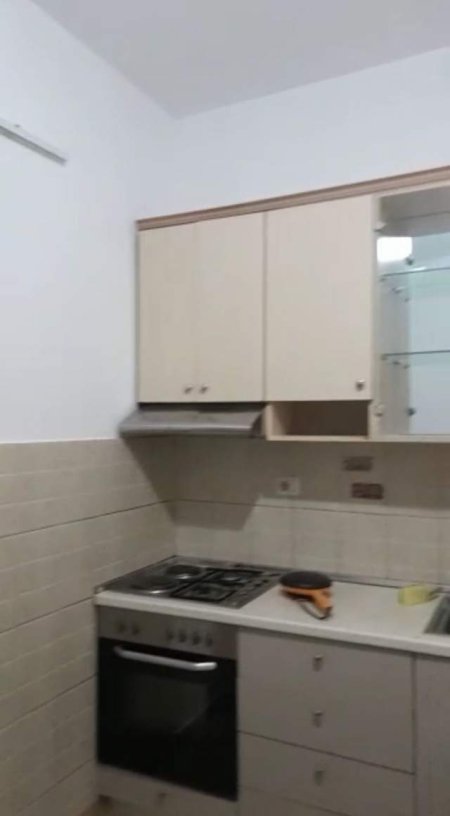 Tirane, jepet me qera Vile 2+1+BLK Kati 1, 115 m² 40.000 Leke (Don Bosko)