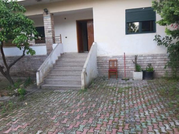 Tirane, shes Vile Kati 1, 360 m² 300.000 Euro (Yzberisht)