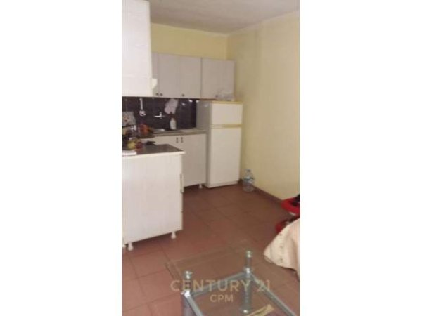 Tirane, shitet apartament 1+1 50 m² 60.000 Euro (Kongresi i Manastirit)