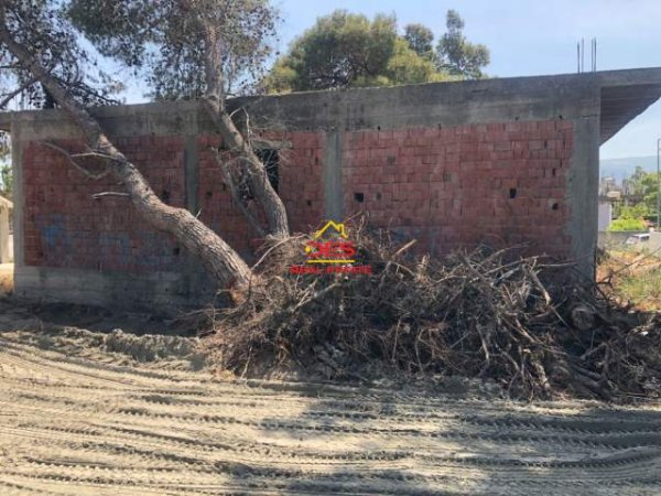 Vlore, shitet shtepi 1 Katshe Kati 1, 500 m² 200.000 Euro (Rruga Sazani,Vlore)