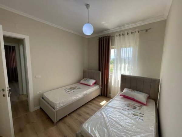 Tirane, jepet me qera apartament 2+1+BLK Kati 4, 90 m² 600 Euro (FUSHA AVIACIONIT)