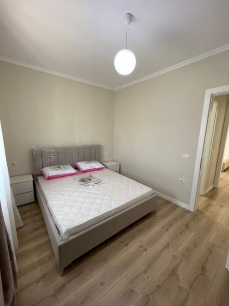 Tirane, jepet me qera apartament 2+1+BLK Kati 4, 90 m² 600 Euro (FUSHA AVIACIONIT)