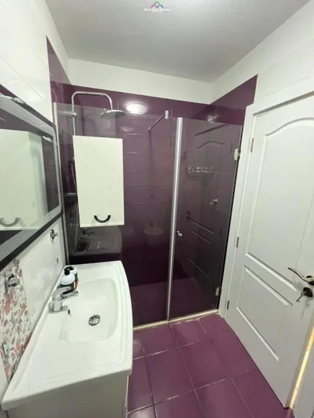 Tirane, jepet me qera apartament 2+1 Kati 0, 90 m² 700 € (kodra e diellit)