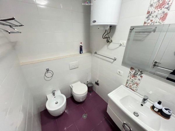 Tirane, jepet me qera apartament 2+1 Kati 0, 90 m² 700 € (kodra e diellit)