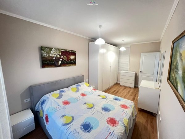 Tirane, jepet me qera apartament 2+1 Kati 0, 90 m² 700 € (kodra e diellit)
