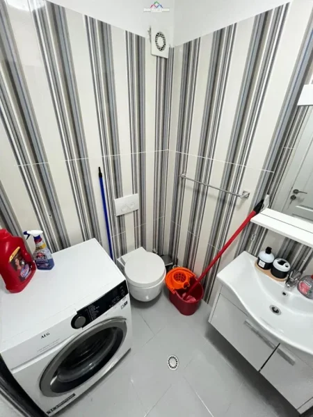 Tirane, jepet me qera apartament 2+1 Kati 0, 90 m² 700 € (kodra e diellit)