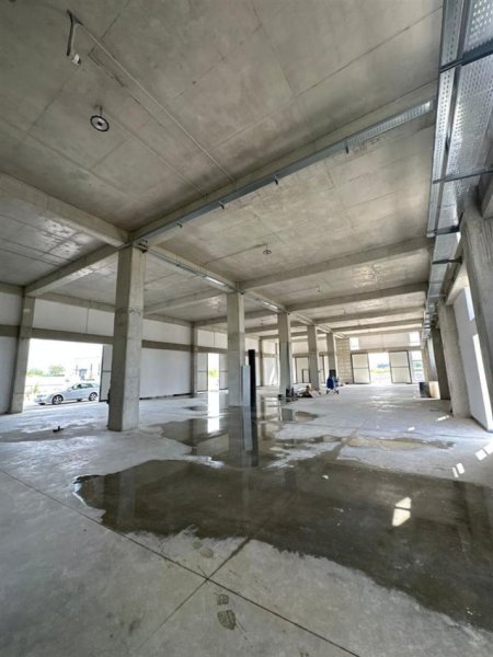 Tirane, jepet me qera ambjent biznesi Kati 0, 800 m² 4.800 € (TOP CHANEL)