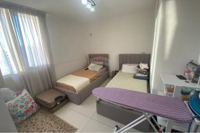 Tirane, jepet me qera 2+1+Ballkon , 90 m² 600 € 