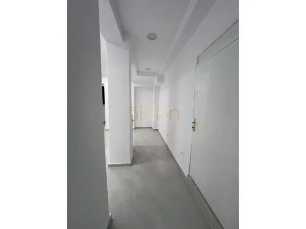 Tirane, shitet , 65 m² 600.000 € (21 dhjetori)