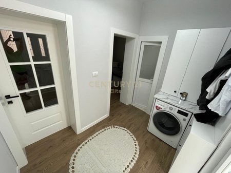 Tirane, jepet me qera Vile 2+1+Aneks+Ballkon Kati 0, 127 m² 1.200 € (Prane shkolles Misto Mame)