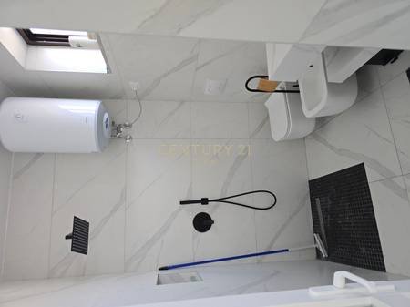 Tirane, jepet me qera Vile 2+1+Aneks+Ballkon Kati 0, 127 m² 1.200 € (Prane shkolles Misto Mame)