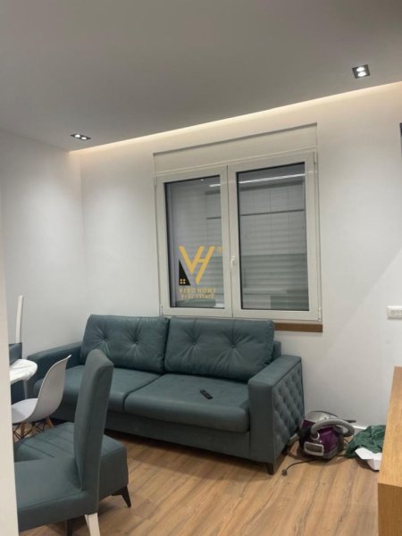 Tirane, jepet me qera apartament 1+1+Ballkon Kati 8, 56 m² 650 € (DELIJORGJI)